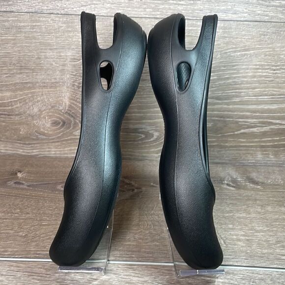 Crocs Taylor Slingback Slip On Women’s Size 9 Black Rubber Comfort Flat Sandals - Picture 9 of 11